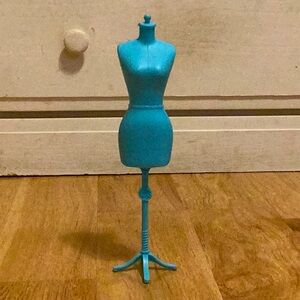 Barbie mannequin